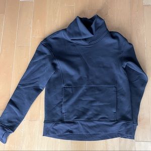 Lululemon Sweater in Navy Blue
